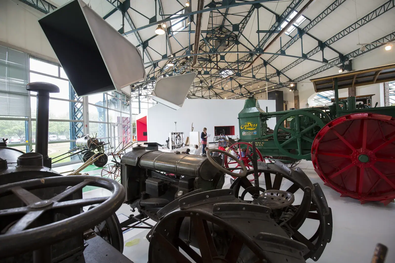Tracteurs anciens au musée du Compa 